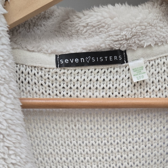 Seven Sisters Cardigan - Picture 7 of 9